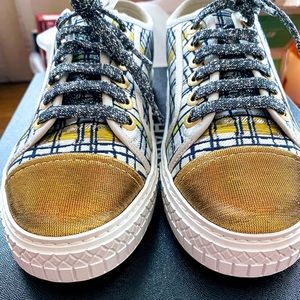 RARE!! NWT!! Chanel Cuba Cruise Sneakers 37